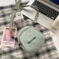 Lichtgroene canvas crossbody tas voor dames, schattige Koreaanse casual schoudertas met riem. - Zonder hanger / Groen