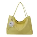 Sac cabas élégant en cuir PU jaune avec charmant pendentif duveteux pour femmes. - Avec Pendentif / Jaune
