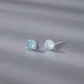 Silber runde hellblaue Zirkon Ohrstecker minimalistisch glitzernder Alltagsschmuck chic - Silber Stil / 4mm / Hellseeblau