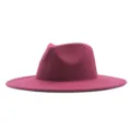 Nahaufnahme Detail des breiten flachen Krempe Wollfilz Fedora Hut, klassischer Jazz Stil. - Erwachsene 56-58cm / Burgunderrot