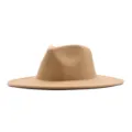 Detailaufnahme des breitkrempigen Wollfilz-Fedora-Hutes in Kamelbraun für Herbst und Winter. - Erwachsene 56-58cm / Camel