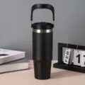 Gobelet isotherme en acier inoxydable noir 20oz 30oz avec poignee pour voyage et voiture. - 30oz / Noir