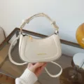 Witte chique hobo schoudertas voor dames, stijlvolle PU lederen crossbody handtas. - Off-white (Zonder Hanger)