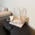 Chique minimalistische schoudertas voor dames, stijlvolle trendy tote bag met strik. - Broken Wit
