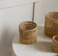 Panier de rangement en rotin tressé à la main, organisateur de bureau naturel. - Grand (40g)