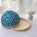 Couverture alimentaire en bambou tisse a la main avec motif bleu et blanc, ideale pour la cuisine. - Couvercle 24cm + Plateau 26cm / Bleu