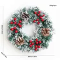 Hermosa corona de Navidad nevada con pinos y bayas rojas puerta de casa 30cm - Estilo de Baya Roja Flocado / 30cm