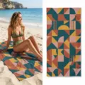 Geometric print microfiber beach towel detail view, colorful abstract pattern for quick-drying comfort. - 40*60cm / Geometric Patchwork Design (13)