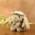 Simpatico ciondolo coniglietto di peluche con cappello floreale, perfetto come borsa charm. - Circa 13cm / Marrone