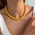Stilvolle gelbe Perlenkette für Damen, lebendiger sommerlicher lässiger Schmuck. - Halskette (0115) / Gelb