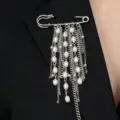 Elegant pearl tassel safety pin brooch for women, stylish silver metal fashion jewelry. - Silver Pin Artificial Pearl Pendant Chain Tassel Style
