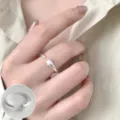Minimalist open fish paw ring for women, cute adjustable silver fashion jewelry for daily wear. - JZ7893