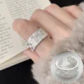 Anillo abierto texturizado de plata mate, joya de dedo geométrica de estilo vintage ancho. - Abierto Ajustable / JZ5186