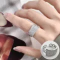 Anillo abierto plateado geométrico con pedrería pavé joyería de tendencia para mujer elegante - Anillo Abierto de Cadena con Pavé Rectangular (JZ5046)