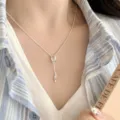 Silver metallic knot pendant necklace, elegant minimalist clavicle chain for daily wear. - Ring Knotted Shape Slender Choker (XL2245)