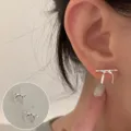 Zilveren strik oorknopjes voor dames, prachtig minimalistisch design, elegant dagelijks sieraad. - Fijn Klein Zilveren Strik Oorknopje Stijl (ED2269 Oorknopje)