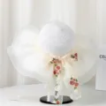 Damen Strohhut mit breiter Krempe, Blumenstickerei, Schleife und Organza für Sommer Strand - M (56-58cm) / Weiß