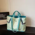 Sac cabas à carreaux vert clair, grand sac d'épaule de voyage décontracté pour femmes. - Vert