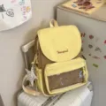 Variante de mochila amarillo lechoso marrón, bolso escolar suave y lindo para uso diario. - Con Colgante / Amarillo