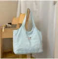Lichtblauwe canvas shopper voor dames, schattig puppy borduurwerk, minimalistische casual schoudertas. - Blauw