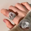 Anillo de cristal irregular de plata para mujer, elegante joya de dedo ajustable y abierta - Anillo Abierto Irregular de Piedra de Luna (JZ7151)