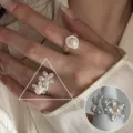 Süßer Perlen Ring für Damen, modischer offener Blumenring, eleganter modischer Schmuck. - Künstliche Perle Blütenblatt Blume Offener Ring Stil (JZ6529)