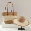 Set de bolso tote de paja y sombrero de sol para vacaciones, bolso de gran capacidad. - Juego de Sombrero & Bolso / Rayas caqui y beige