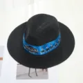 Schwarzer Strohhut für Damen mit breiter Krempe und blauem Kutschen Band für Strand und Sommer - Schwarz