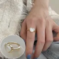 Minimalist gold heart ring for women, stylish open adjustable fashion jewelry for daily wear. - Gold White MOP Texture Heart Style (JZ9663-2)