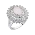 Stupendo anello in argento con pietra rosa ovale e zirconi scintillanti molto elegante. - Bianco latte