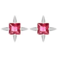 Nahaufnahme quadratischer rosa Zirkon-Ohrstecker mit silbernen Spikes für Damen. - Gelb