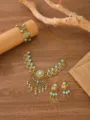 Detailansicht des retro ethnischen bohemischen Türkis Statement Halskette Ohrringe Set - Antikgold Blau