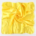 Sciarpa quadrata di raso giallo tinta unita donna foulard capelli tocco seta moda - Giallo