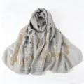 Foulard pour femme gris imprimé feuille d'or, écharpe légère de voyage variante. - 180x70cm / Gris Clair