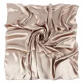 Foulard quadrato in raso tinta unita, elegante hijab champagne e copricapo da donna. - Champagne