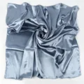 Elegante fazzoletto quadrato in raso monocolore lucido morbido scialle versatile per donne - Grigio