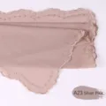 Pañuelo hijab de gasa rosa plateada bordado con elegante borde de encaje festoneado. - A29