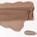 Pañuelo hijab bordado de gasa con borde festoneado color AO6 Brownie, chal elegante. - A06