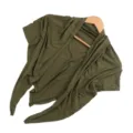 Foulard triangolare in modal tinta unita, copricapo morbido e traspirante, accessorio chic. - Verde militare