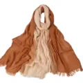 Sciarpa in cotone stropicciato sfumato da donna, leggero scialle vintage con frange. - 11