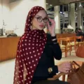 Women polka dot hijab scarf lightweight voile fashion wrap headscarf long casual shawl. - Red