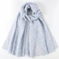Mujer bufanda larga bordada de algodón azul claro elegante patrón floral chal sol - 175*70cm / Azul claro