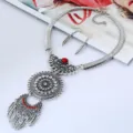 Retro Silber Halskette Ohrringe Set mit roten Stein Quaste Damen Mode Schmuck Accessoire - Altsilber & Rot