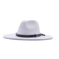 Klassischer weißer Wollfilz Fedora Hut mit schwarzem Ledergürtel Detail stilvoll. - M (56-58cm) / Weiß