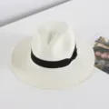 Sombrero de paja blanco fedora panama para verano con cinta negra elegante clásica. - M (56-58cm) / Blanco
