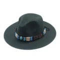 Dettaglio cappello fedora in paglia verde scuro boho con perline turchesi e di legno. - M（56-58cm） / Verde Scuro