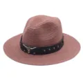 Vue détaillée chapeau fedora paille femme avec bande cuir et ornement crâne taureau métal. - M (56-58cm) / Vieux rose