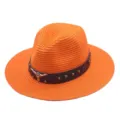 Détail chapeau de paille orange, style cow-boy western avec bande en cuir et tête de taureau - M (56-58cm) / Orange