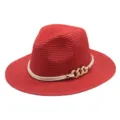 Chapeau de paille femme ete anti UV chapeau fedora rouge avec decoration chaine or - M (56-58cm) / Rouge
