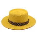 Gele platte strooien hoed voor dames, zomerse strand zonnescherm hoed met luipaardprint band. - M (56-58cm) / Geel